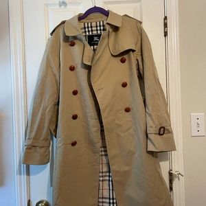 Burberry Short Islington Trench Coat Size 8